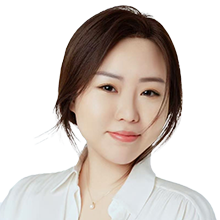 Yolanda Zhang Bio Photo Color